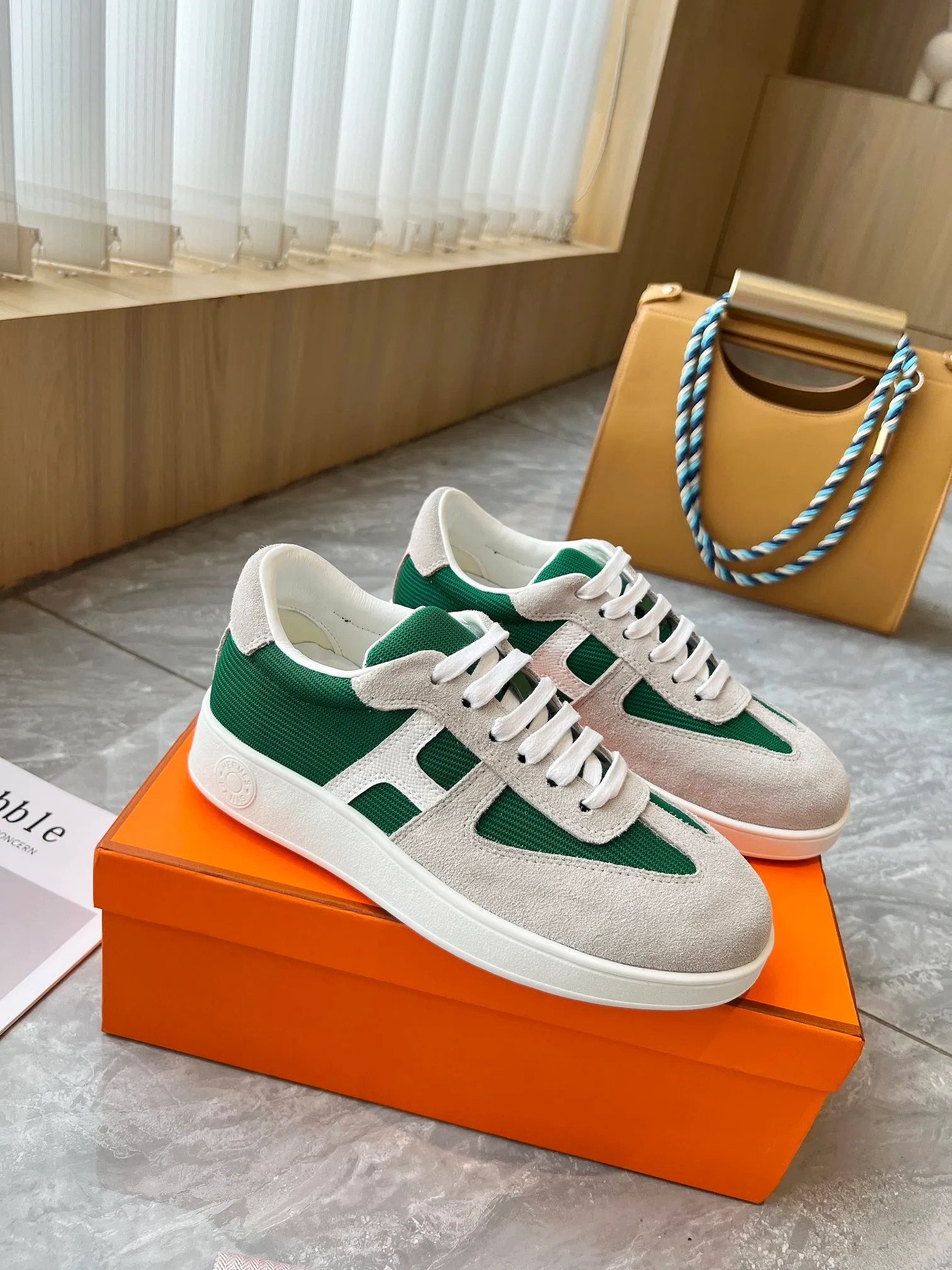 👟👟Ex-factory price 480👟👟 French direct mail HERMES/Hermès flat fashion sports and casual shoes Korean style lace-up mesh lightweight! ! Breathable and comfortable, standard size 35/40 (41 can be customized and will not be returned)
